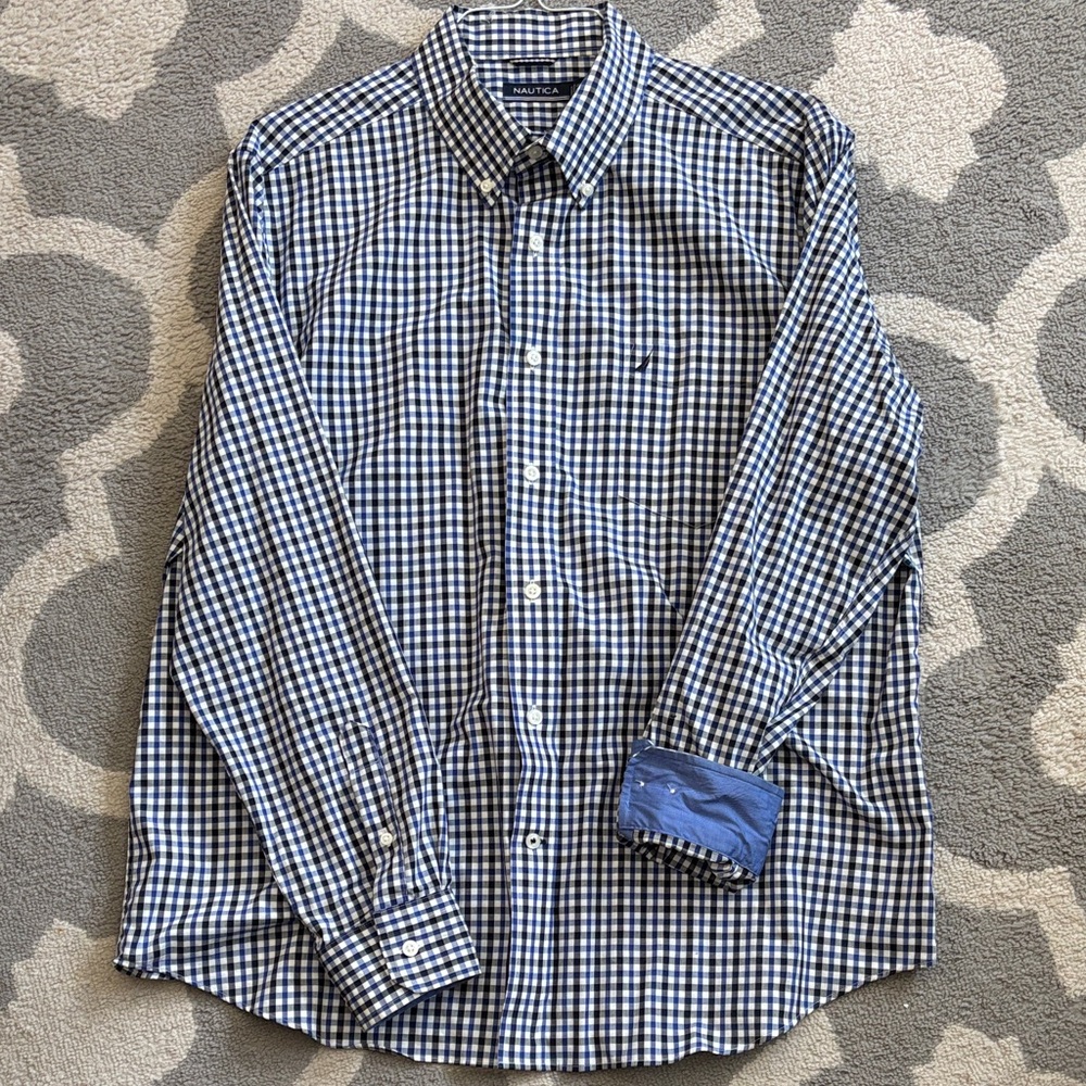 Nautica Navy and White Checkered Button Down Shirt size XL